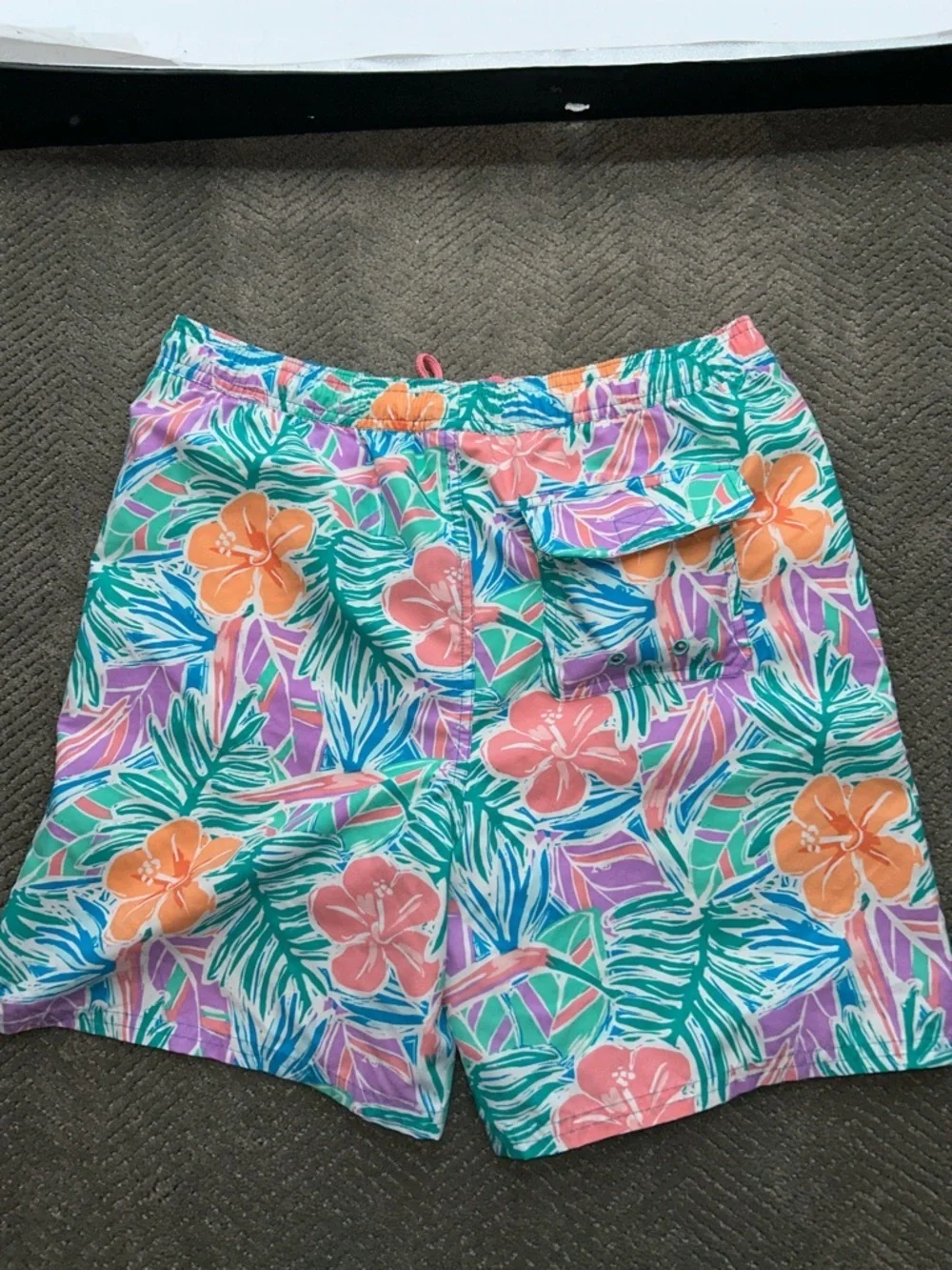 Vineyard Vines Kids Floral Swim Trunks. Faded Look, Size XL (18) Chappy Swim